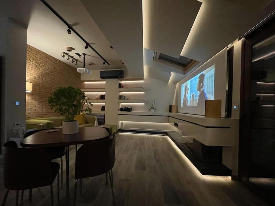 Acropolis Lux Apartment Athens Ngoại thất bức ảnh